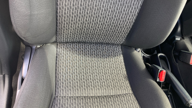 Toyota Yaris 1.33 VVT-i Icon+ 5dr Petrol Hatchback